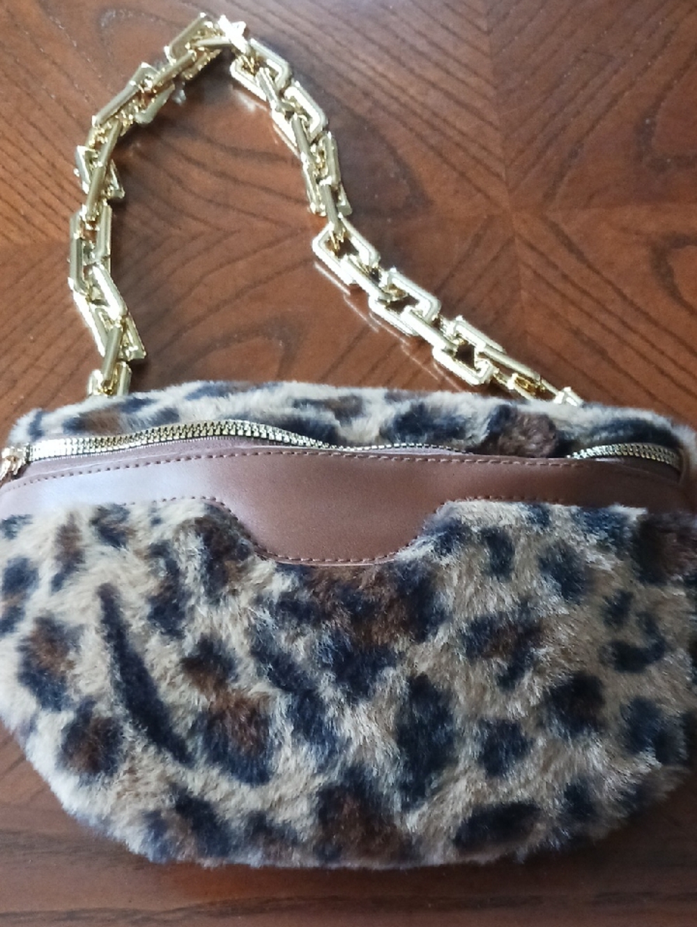 Faux Fur Leopard Print Shoulder Bag with Gold Chain